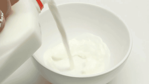 喝牛奶能美白？多喝牛奶能长高？一起了解关于喝牛奶的五个疑问
