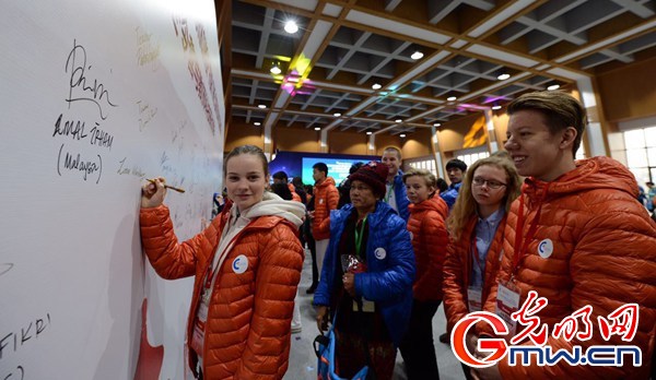 中国首次举办东盟-中日韩(10+3)青少年科技冬令营