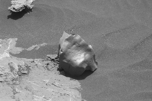 “好奇”号或发现火星铁陨石
