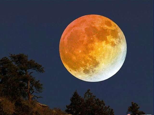 天文专家称 今年元宵节月亮有点“大”