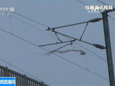 塑料布可致高铁晚点？一个小试验告诉你为什么