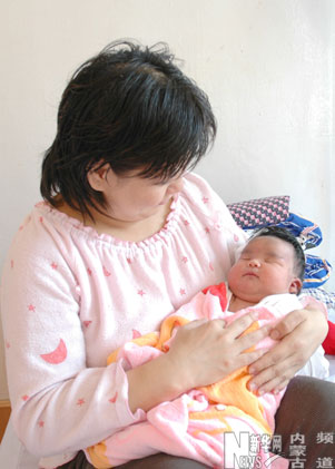 产后做个美妈妈，凯格尔运动有助于产妇骨盆恢复
