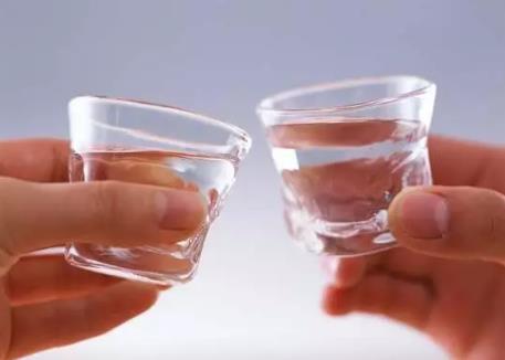白酒中不能加糖，它的甜味从哪来？丨科普联动窗