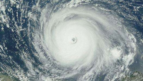 地球自转是如何影响台风旋转的？