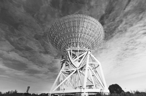 天马望远镜：探测宇宙的“利器”