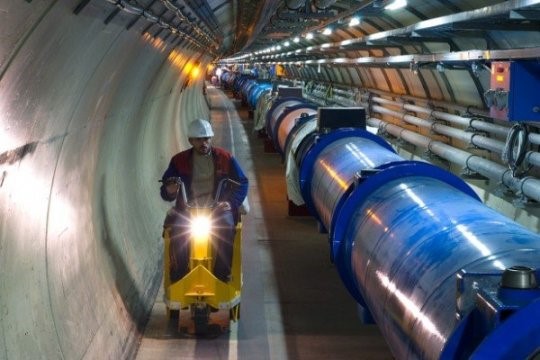 人类能在地球上造出宇宙空间中那种极高真空吗？