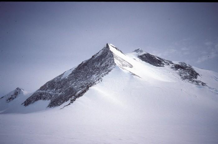 研究人员发现英国的最高峰位于南极洲