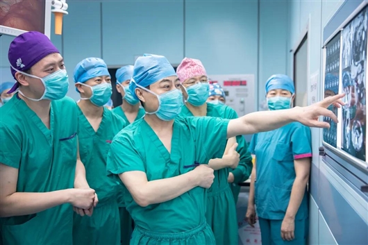北京协和医院机器人辅助手术破千例
