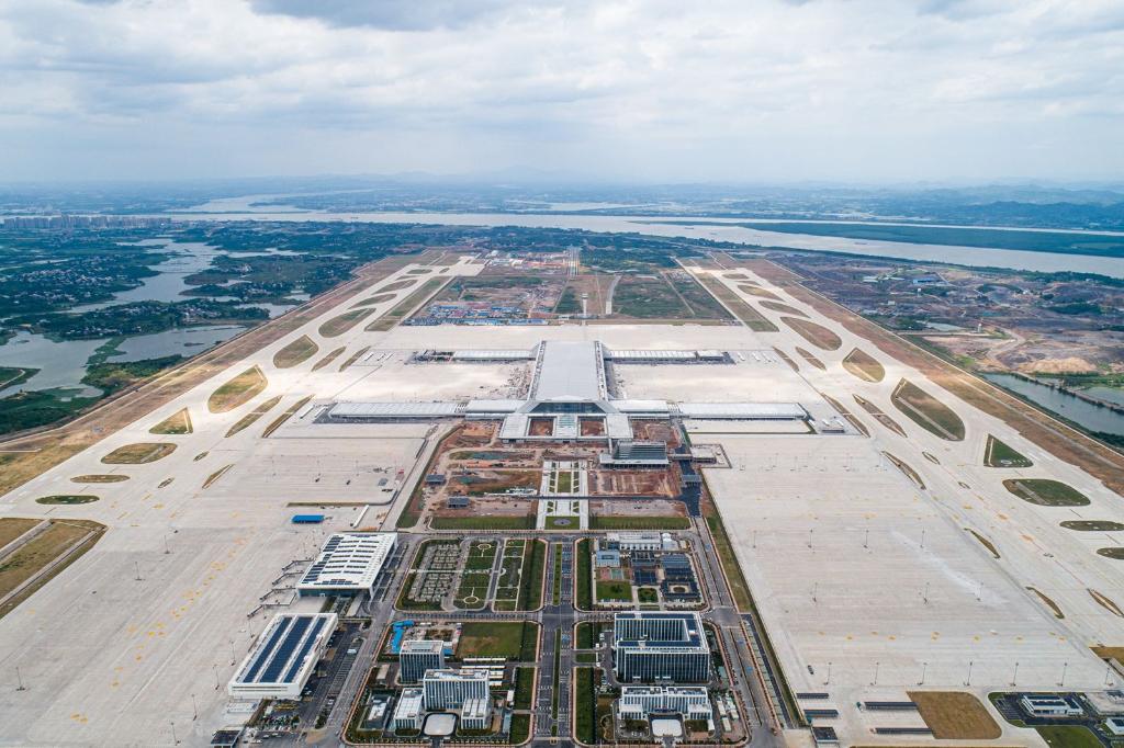 蓄势起航畅通“天空之路”——我国首个专业货运枢纽机场正式投运