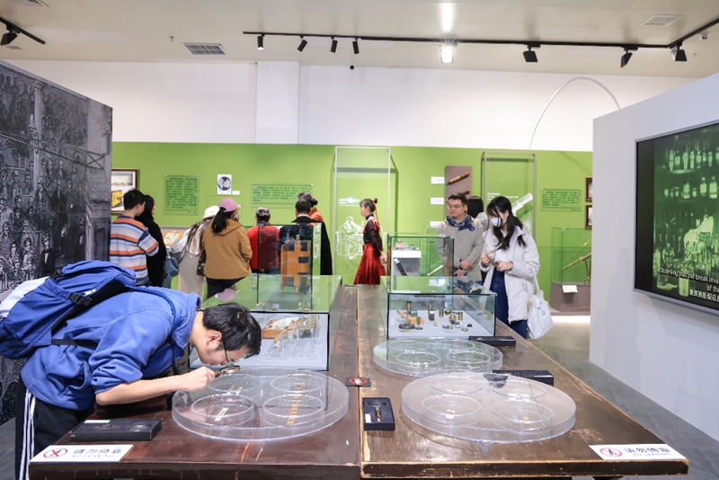 清华大学科学博物馆展出“海外奇器” 重现晚清士人眼中的西方科技世界