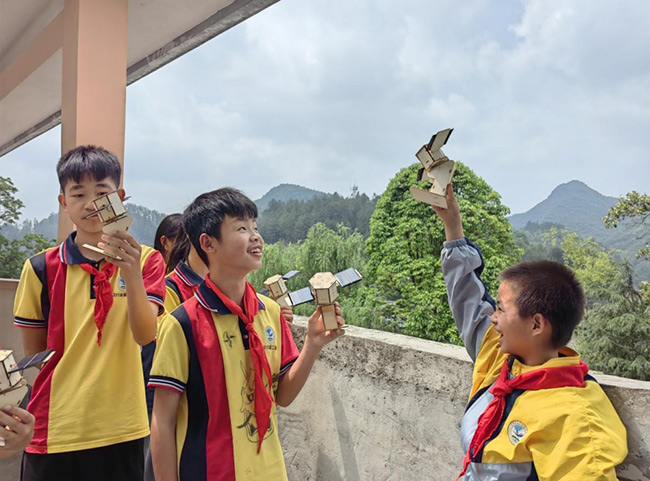 科普进校园 助力山村孩子逐梦苍穹