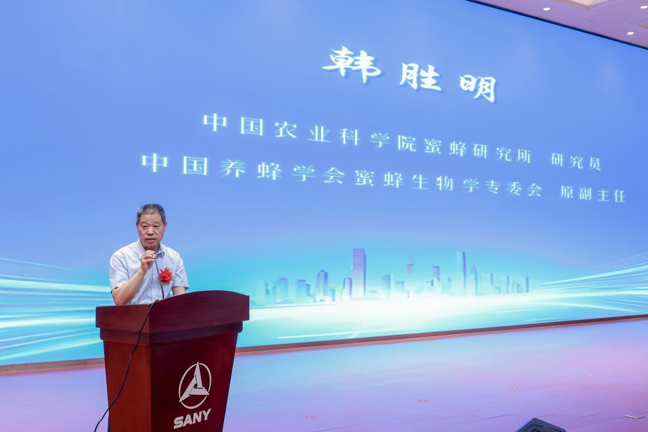 共爱地球·共爱蜜蜂，世界蜜蜂日聚焦蜜蜂多元价值与生态贡献
