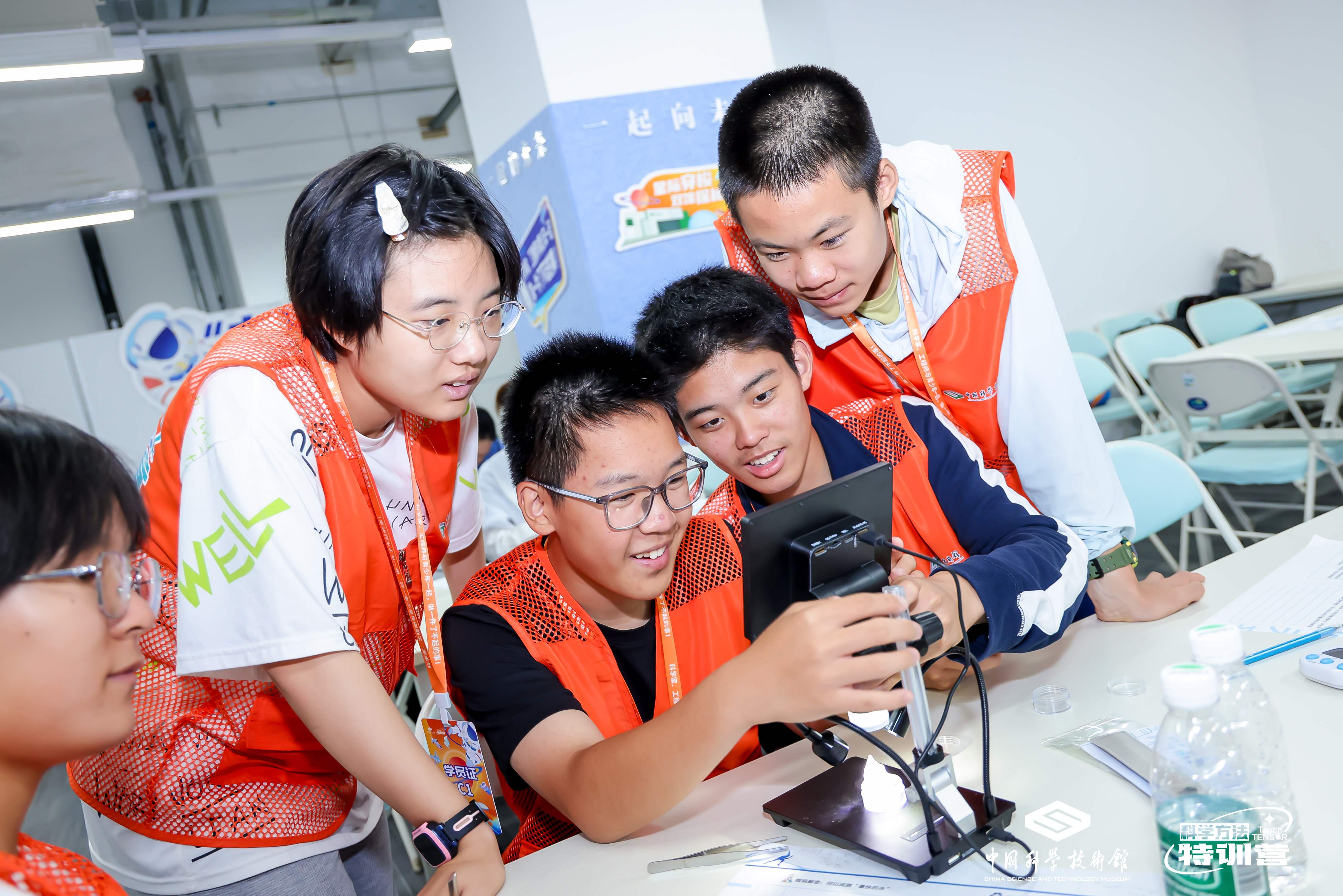 中国科技馆2025年“科学方法特训营”暑期营地活动拉开帷幕