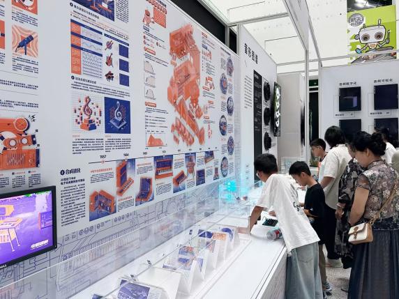 “万象同构 科艺共生”主题展览在中国科技馆开展