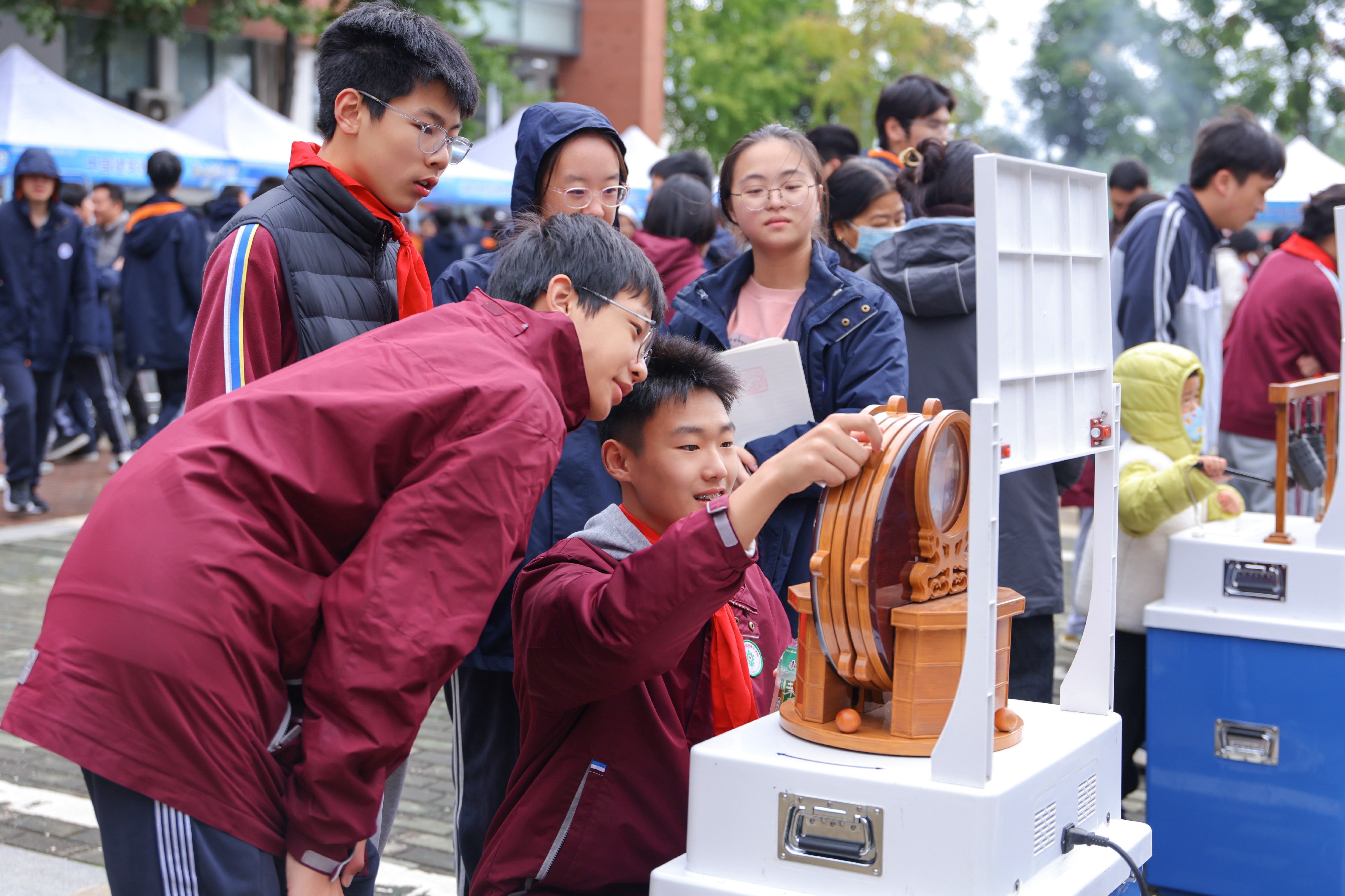 “感触科学文化”主题科普活动在武汉举办