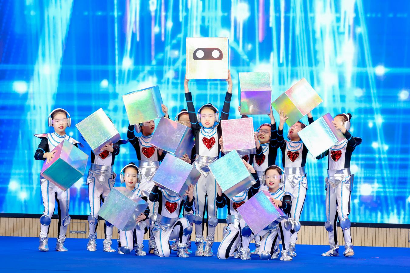 18支强队巅峰对决!京津冀公民科学素质大赛冠军出炉 18支强队巅峰对决!京津冀公民科学素质大赛冠军出炉