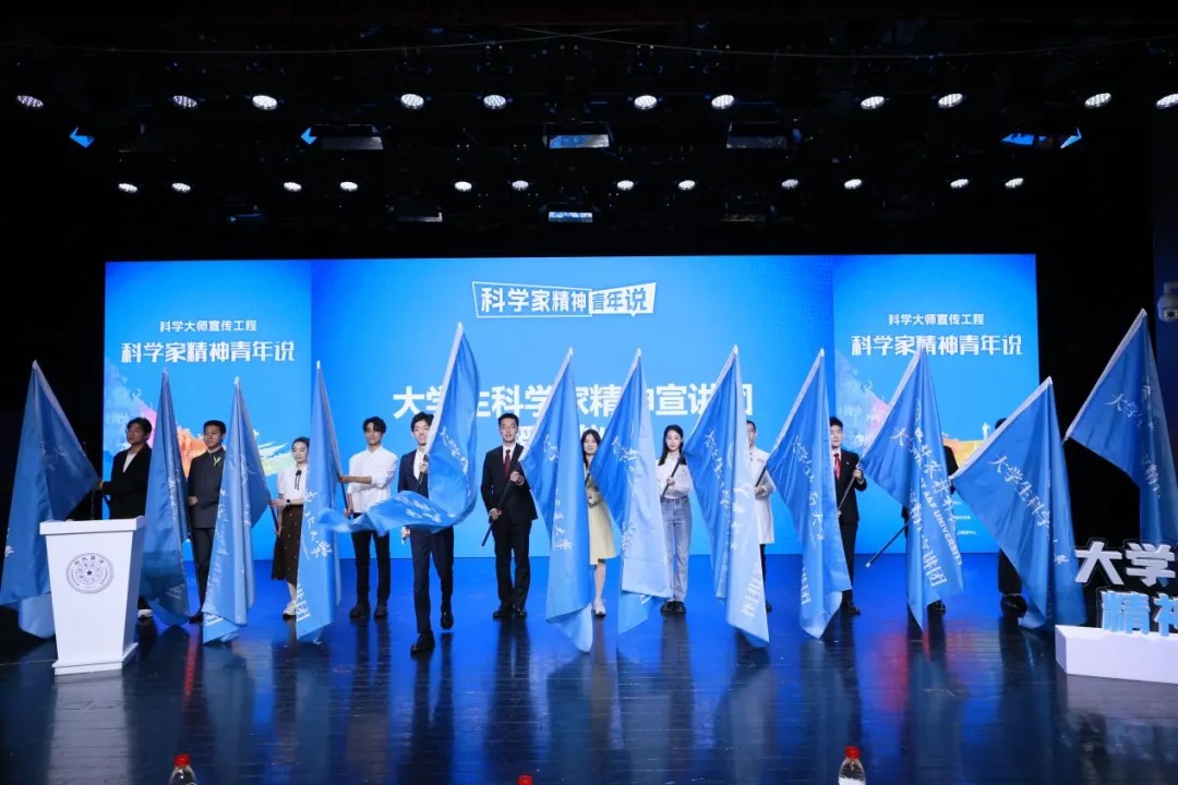 年轻人的“坦白局”:长大后,如何成为TA? 年轻人的“坦白局”:长大后,如何成为TA?