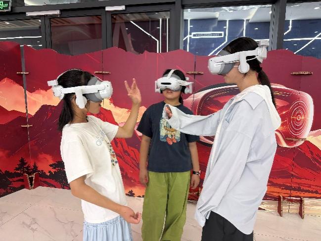 VR科技长征行百色站启动，巡映覆盖长征沿线15座科技馆