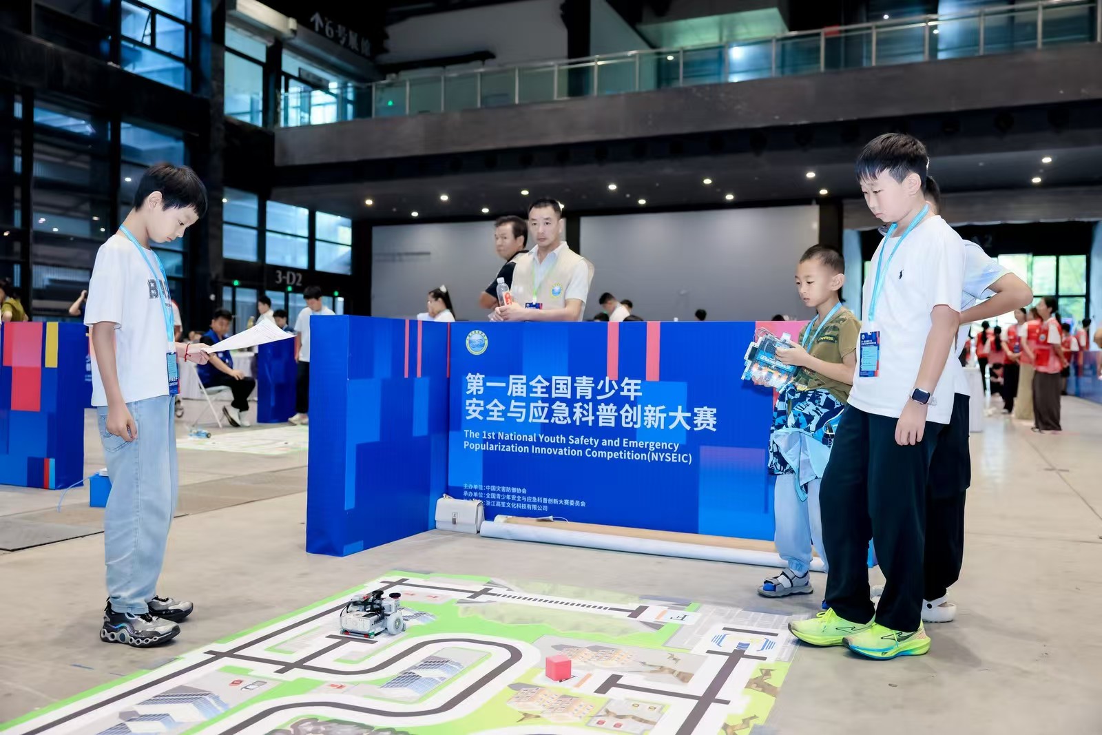 全国青少年安全与应急科普创新大赛决赛在乌镇举行