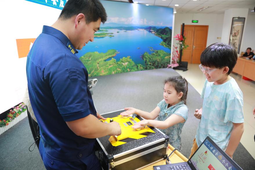 沉浸式科普，青少年解锁防汛应急安全技能