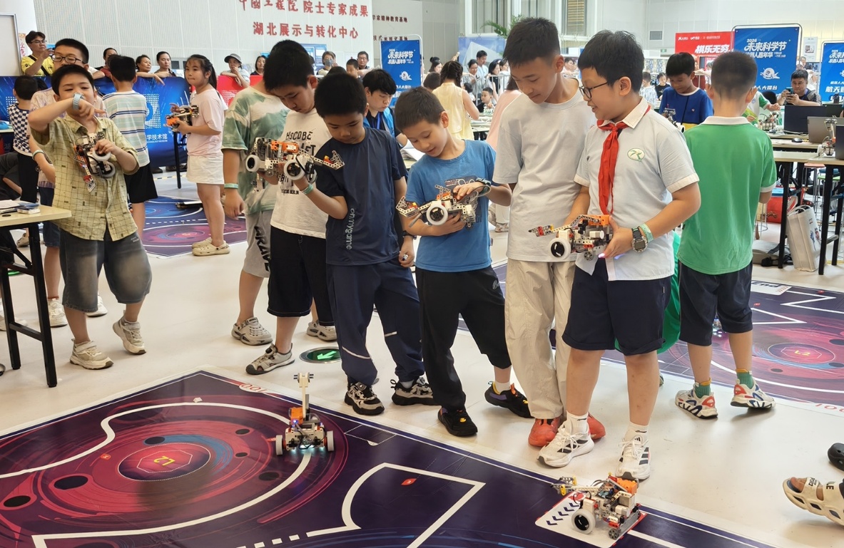湖北省未来科学节：点燃青少年暑期科学梦