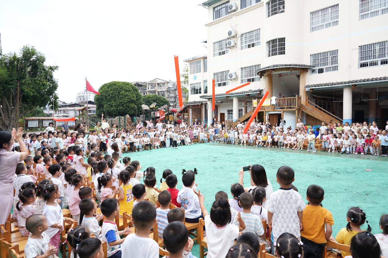 市县科技馆联动，点亮校园侗乡科学之光