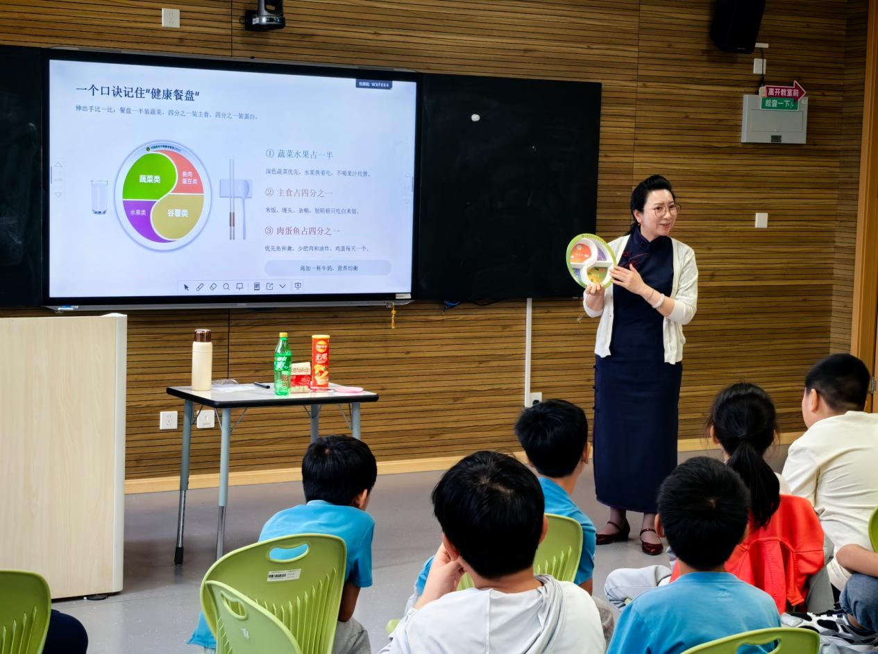 从课堂到游园会，让食品科学看得见、学得会、用得上